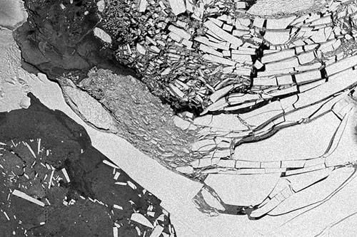 Grosse Risse im Wilkins Ice Shelf entdeckt